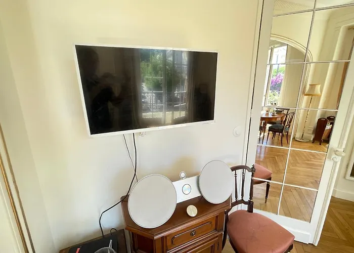 Appartement Carré D'or - Luxueux 2 Pièces *